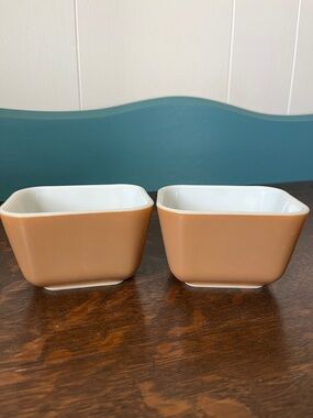 Pyrex Town and Country Refrigerator Dishes.